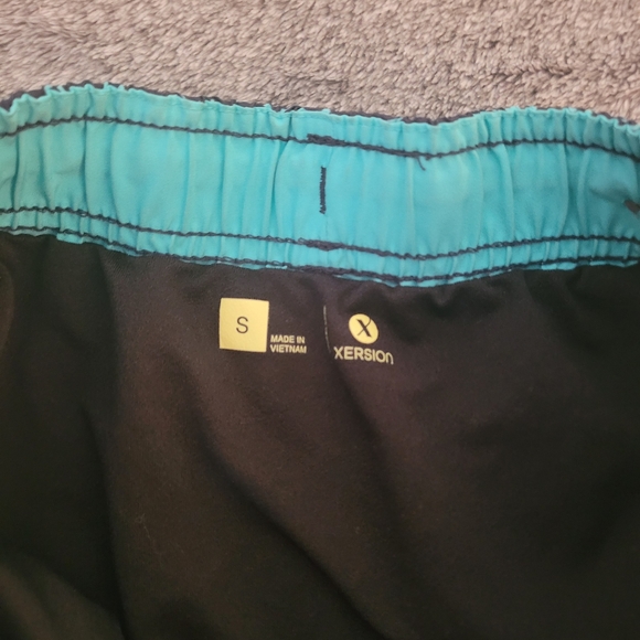 Xersion athletic shorts size s - Picture 2 of 5